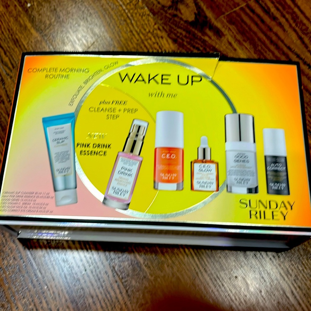 Sunday Riley Wake Up With Me Complete Morning Routine 6 Pc. Skincare Set. No CAG